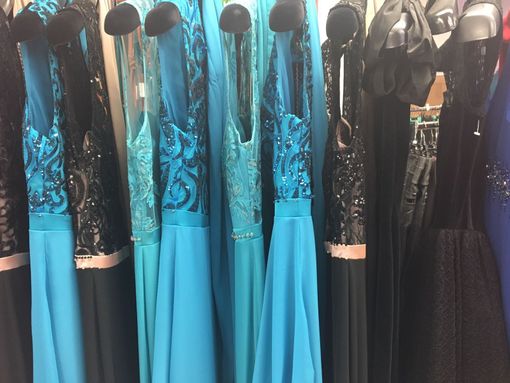 Tinsil “One” presenta la nuova collezione cerimonia 2018, con un’offerta capace di soddisfare tutti i gusti, tutte le taglie e tutte le età