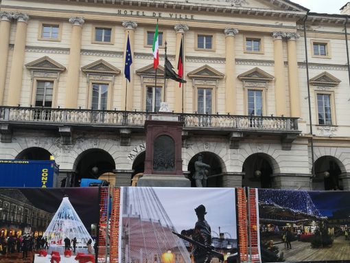 Aosta: Capitale del basta chiedere e il sindaco raffazzona Aosta: Capitale del basta chiedere e il sindaco raffazzona