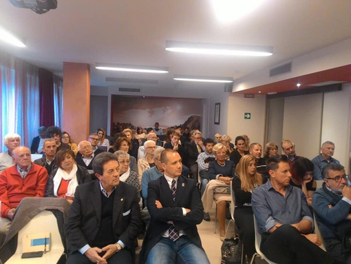 L'assessore regionale Mauro Baccega (sn) e Luca Girasole, assessore Comune Aosta L'assessore regionale Mauro Baccega (sn) e Luca Girasole, assessore Comune Aosta