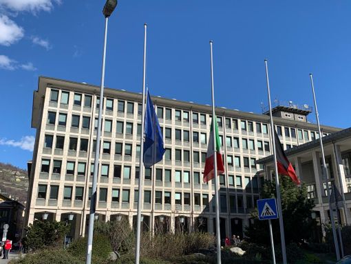 Vicinanza a tutti i valdostani colpiti dal virus Vicinanza a tutti i valdostani colpiti dal virus