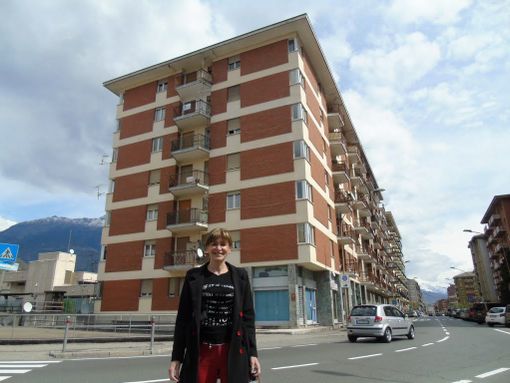 CASA SUBITO IN VALLE D'AOSTA: Alloggio con 2 camere ad Aosta, in via Chambéry CASA SUBITO IN VALLE D'AOSTA: Alloggio con 2 camere ad Aosta, in via Chambéry