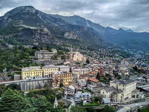 Châtillon, ultima seduta consiliare tra bilanci, lavori pubblici e ringraziamenti