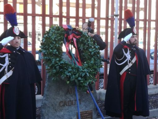 Un cippo ricorda i Caduti dell'Arma Un cippo ricorda i Caduti dell'Arma