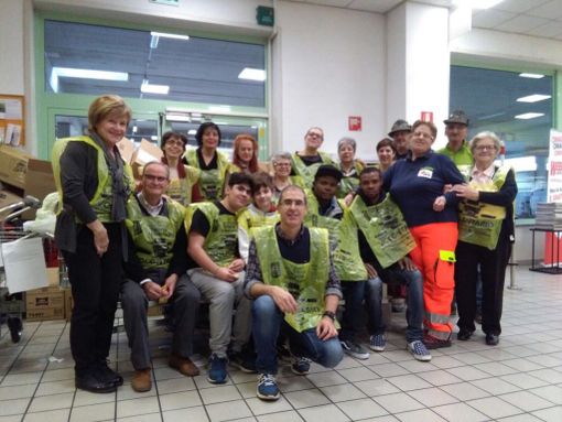 Volontari della Colletta alimentare alla Cidac