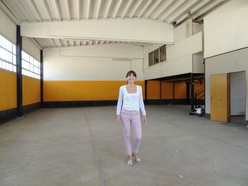 CASA SUBITO IN VALLE D'AOSTA: Capannone in affitto a Saint Christophe, loc. Grand Chemin CASA SUBITO IN VALLE D'AOSTA: Capannone in affitto a Saint Christophe, loc. Grand Chemin