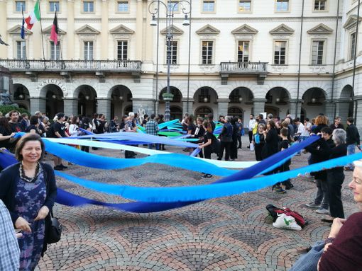 In piazza per sostenere il 'diritto alla dignità' dei migranti In piazza per sostenere il 'diritto alla dignità' dei migranti