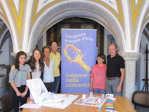 Caterina Agrestini, Eleonora Locatelli, Claudia Corazza della Cooperativa Rhiannon, Micol Laurencet della Fondazione comunitaria della Valle d'Aosta, Maria Cosentino della Cooperativa C'era L'Acca e Giancarlo Civiero, segretario generale della Fondazione Caterina Agrestini, Eleonora Locatelli, Claudia Corazza della Cooperativa Rhiannon, Micol Laurencet della Fondazione comunitaria della Valle d'Aosta, Maria Cosentino della Cooperativa C'era L'Acca e Giancarlo Civiero, segretario generale della Fondazione