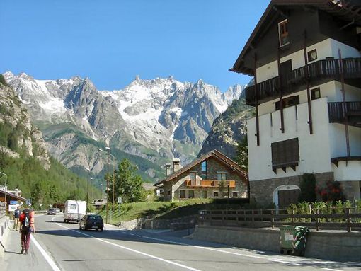 L'incidente è avvenuto in una strada di Courmayeur