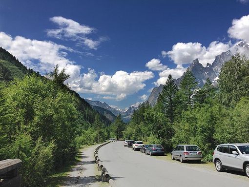 Circolazione e sosta limitate sulla strada della Val Ferret