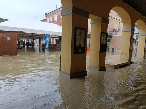 Il capannone che avrebbe dovuto ospitare lo stamde della Pro Loco di Rheme Notre Dame