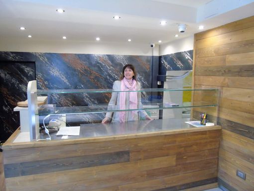 CASA SUBITO IN VALLE D'AOSTA: Attività di Pizzeria d'asporto in vendita ad Aosta, Piazza Roncas