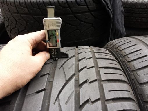 Un automobilista su tre non sa quando è il momento di cambiare i pneumatici