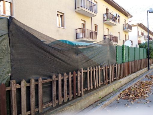 Aosta: Capitale delle tendopoli. Q. Cogne campo di accampati?