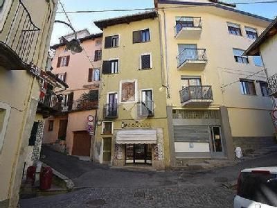 Ivrea: Patto collaborazione Comune-Commercianti