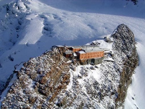 Il 12enne caduto nel crepaccio sul Monte Rosa era con amici di famiglia