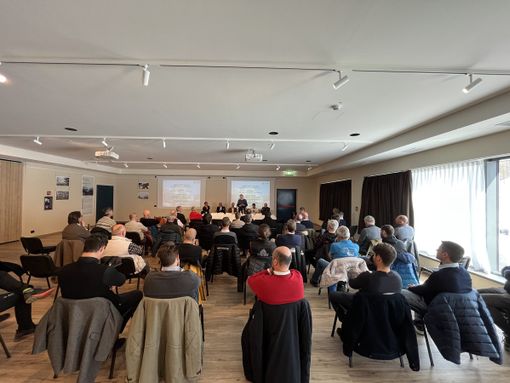 PRESENTATA A CERVINIA LA DIVISIONE IMPIANTI A FUNE DI V.I.CO. PRESENTATA A CERVINIA LA DIVISIONE IMPIANTI A FUNE DI V.I.CO.