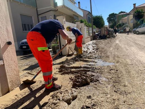 Volontari Anpas Protezione Civile VdA a Senigallia Volontari Anpas Protezione Civile VdA a Senigallia