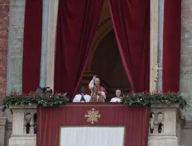 Leone XIV, urbi et orbi di Natale: “Cristo Nostra Speranza rimane sempre con noi”