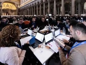 Sinodo, riflessione su donne e laici e l'invito ad ascoltare chi si sente escluso Sinodo, riflessione su donne e laici e l'invito ad ascoltare chi si sente escluso