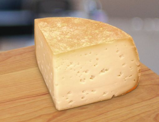 Importante riconoscimento di tutela per la toma di Gressoney (immagine tratta dal sito web del Caseificio Evançon) Importante riconoscimento di tutela per la toma di Gressoney (immagine tratta dal sito web del Caseificio Evançon)