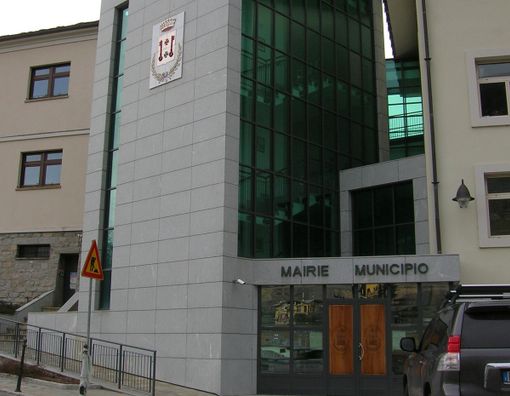 Saint-Pierre: Commissariamento del Comune prorogato per sei mesi