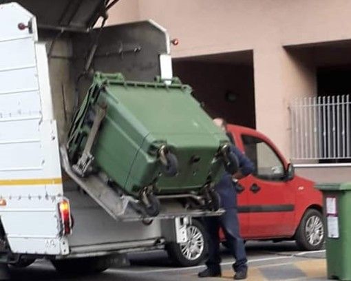 Aosta: Rifiuti e TARI, le associazioni dei consumatori: “Il Comune non rispetta i cittadini”