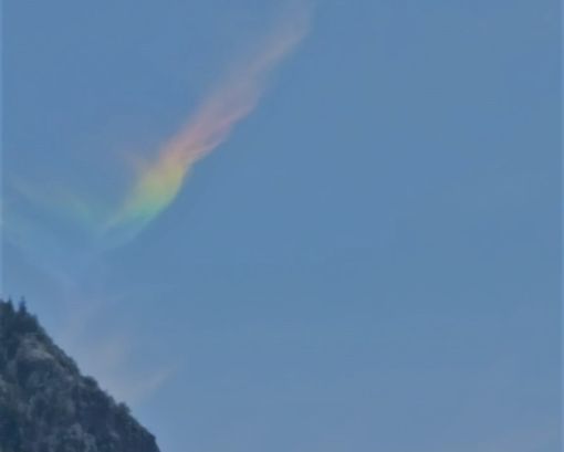 La nube-arcobaleno catturata dal nostro lettore
