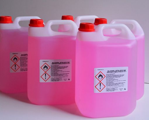 Alcool e guanti in lattice scomparsi in un buco nero Alcool e guanti in lattice scomparsi in un buco nero