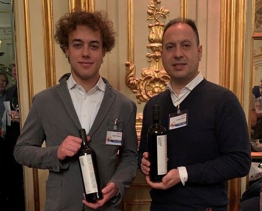 Angelo Sarica (dx) con il collega delle Distilerie St-Roch Nicolas Bovard Angelo Sarica (dx) con il collega delle Distilerie St-Roch Nicolas Bovard