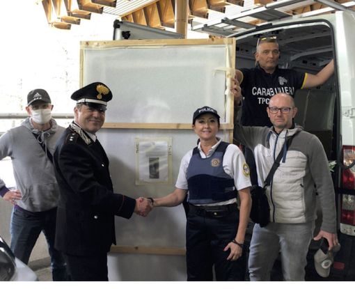 Il 'passaggio di consegna' tra i carabinieri di Aosta e la polizia francese Il 'passaggio di consegna' tra i carabinieri di Aosta e la polizia francese