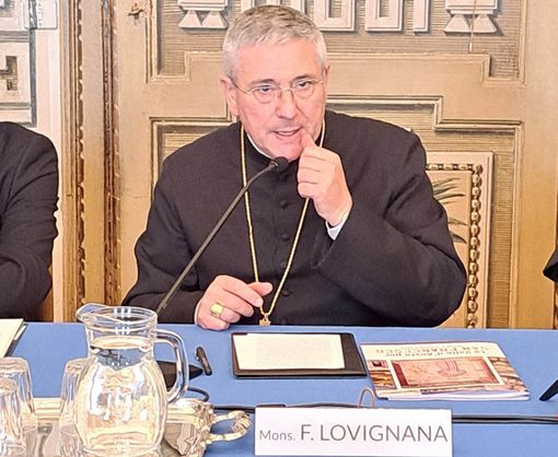 Mons. Franco Lovignana, Vescovo di Aosta, presidente Conferenza Episcopale Piemonte-Valle d'Aosta Mons. Franco Lovignana, Vescovo di Aosta, presidente Conferenza Episcopale Piemonte-Valle d'Aosta