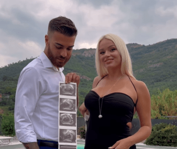 Mercedesz Henger è incinta, l'annuncio a sorpresa insieme al compagno Alessio Mercedesz Henger è incinta, l'annuncio a sorpresa insieme al compagno Alessio