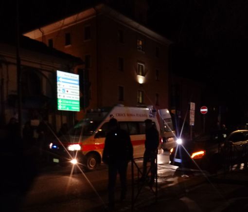 I soccorsi alla donna investita