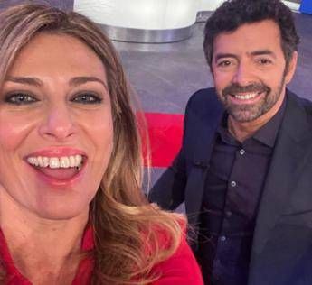 Claudia Adamo è morta, la meteorologa Rai aveva 51 anni. Alberto Matano: "Era una ragazza speciale" Claudia Adamo è morta, la meteorologa Rai aveva 51 anni. Alberto Matano: "Era una ragazza speciale"