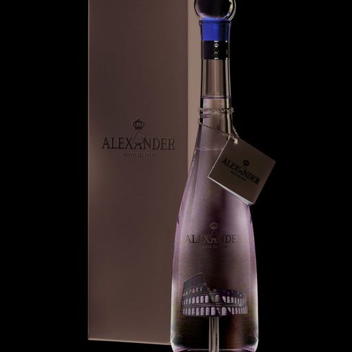 Il Monte Bianco nelle miniature della Grappa Alexander