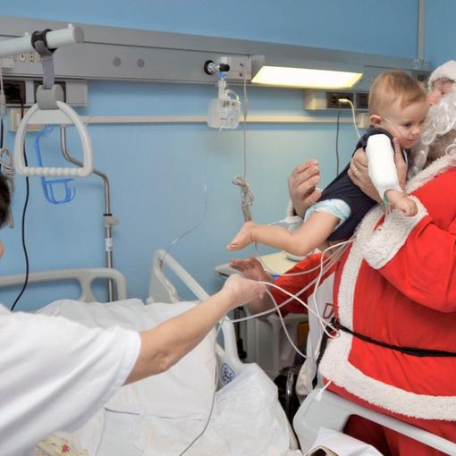 Un fantastico Babbo Natale in Harley Davidson  ha stupito i bimbi del Beauregard