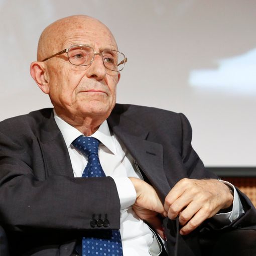 Sabino Cassese
