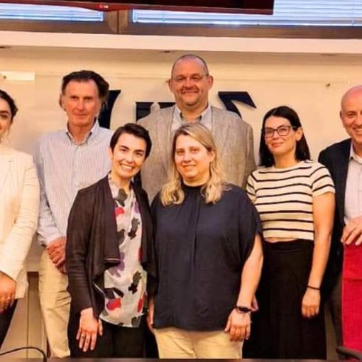 Nella foto il neo eletto comitato esecutivo MTV Italia. Al centro Stefano Celi