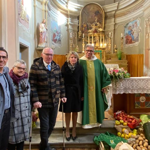 DA SN: PORTE’ DARIO, MARIA LUISA CERALE, PRESIDENTE GIUNTA RENZO TESTOLIN, COORDINATRICE CONFAGRICOLTURA VDA DANNA MORENA E DON ALESSANDRO CAVALLO