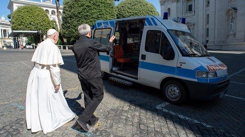 Offerta all’Elemosineria apostolica dal Pontefice che l’ha benedetta a Pentecoste