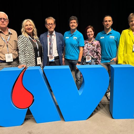 La  delegazione VdA da sn: Eraldo Giovanetto; Ingrid Brédy, Presidente Nazionale Giampietro Briola, Piercarlo Lunardi, Daniela Belley, Matteo Carlin e Mara Bionaz