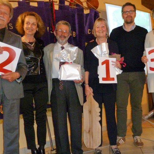 Da sinistra i secondi classificati Roberto Bertucco e Mary Buillas, i vincitori Enrico Rovarey e Vanda Perinetti e i terzi classificati Salvatore Cavallaro e Carla Rassat