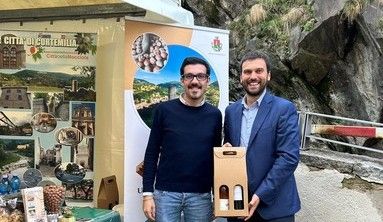 Cortemilia protagonista al Marché au Fort 2024: oltre 15.000 visitatori per la due giorni enogastronomica