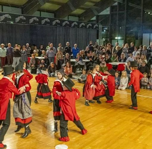 Féiha di Creméyèren 2024, La magia di Courmayeur tra tradizione, musica e festa per l'inizio della stagione invernale