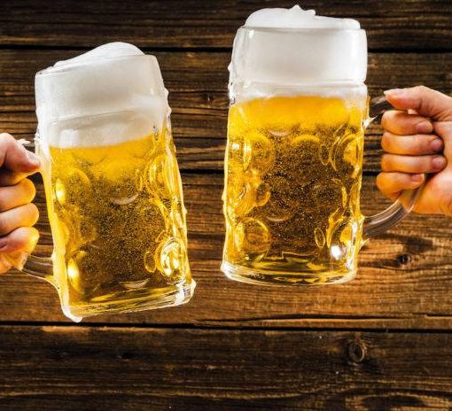 In alto i boccali a La Thuile per la Festa della Birra