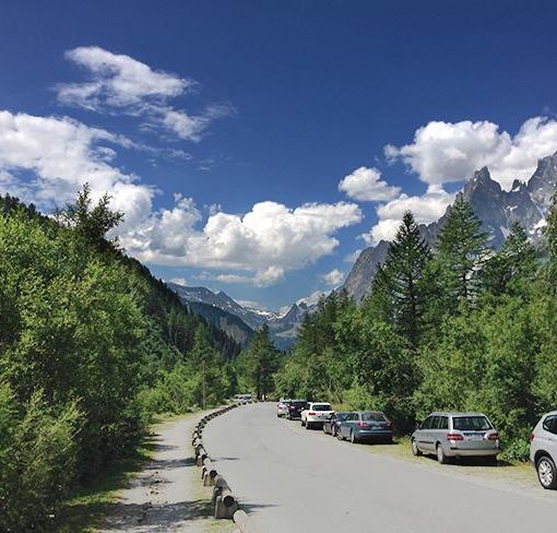 Circolazione e sosta limitate sulla strada della Val Ferret
