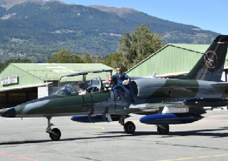 L-39C Albatross: Atterra ad Aosta il nuovo caccia di Jet Fighter Training