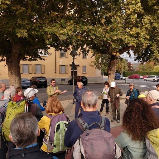 Saluto delle autorità alla partenza in Piazza del Popolo ad Avigliana