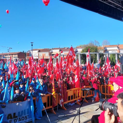 Edili valdostani protestano a Torino