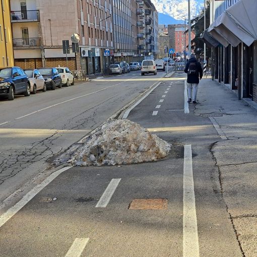 L'emblema dell'incuria ad Aosta dove il controllo del terririo non è più patrimonio di chi deve occuparsi di Aosta Capitale